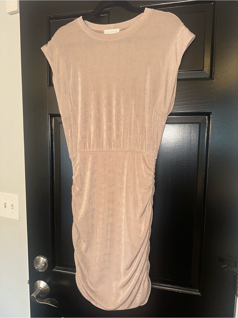 Socialite Size:S champagne dress